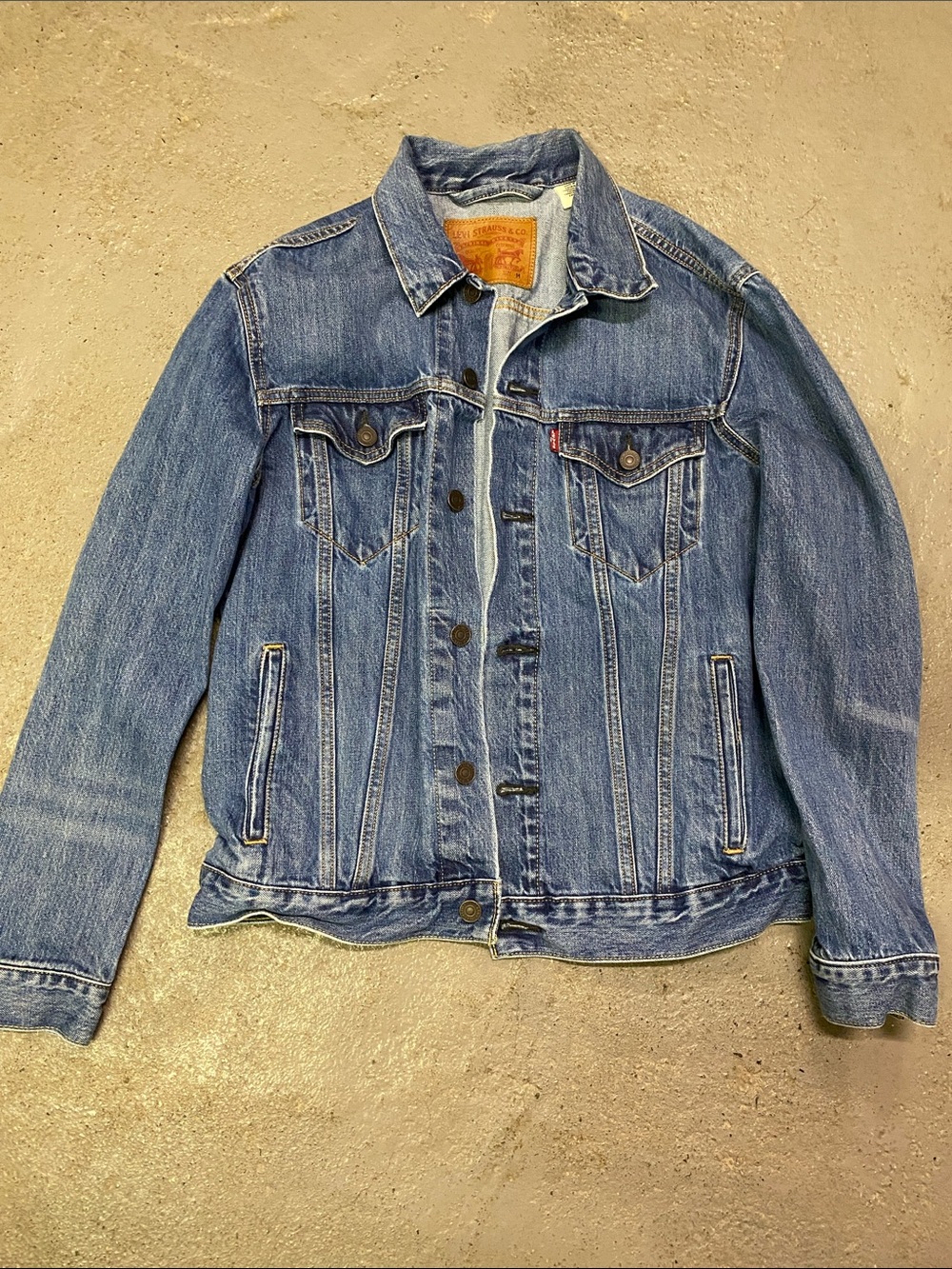 Levi's Medium Blue Denim Jacket - Men's Trucker Style